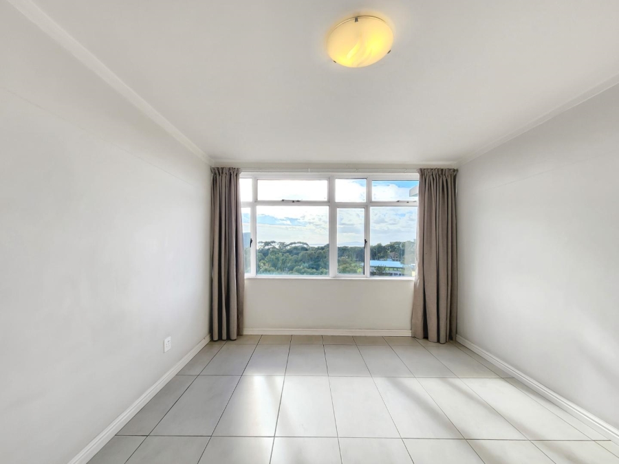 To Let 2 Bedroom Property for Rent in Green Point Western Cape